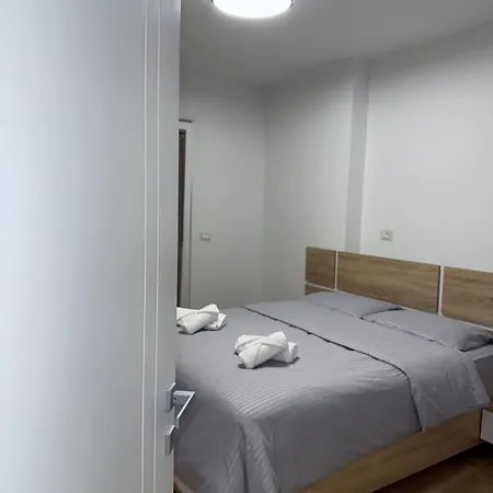 Lumiere 02 Apartment